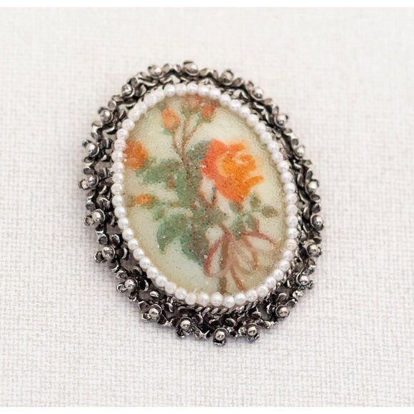 Vintage Art Nouveau Floral Cameo Brooch, Oval Pearl Brooch Pin Accessory - A11 - Picture 1 of 2